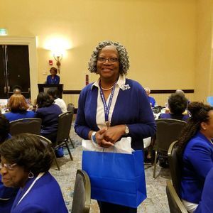 Meet your Posher, Malinda